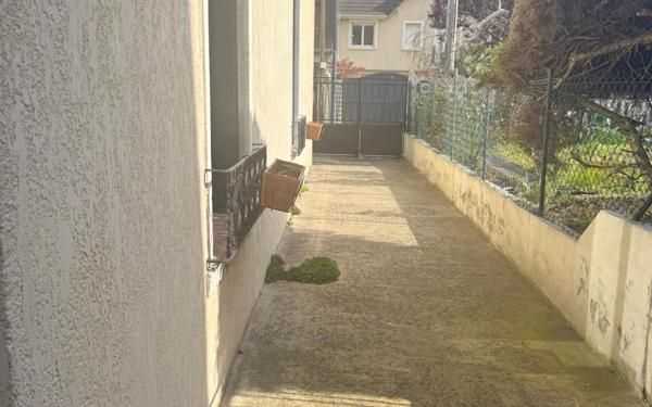 Maison à vendre    3 pièces •  Drancy