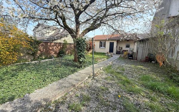 Maison à vendre    3 pièces •  Drancy