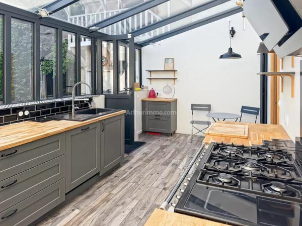 Vente                                                      Maison de ville
                        
                     7 pièces                      143 m2                     à Lagny-sur-Marne