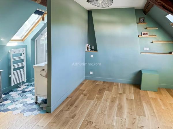 Vente                                                      Maison de ville
                        
                     7 pièces                      143 m2                     à Lagny-sur-Marne