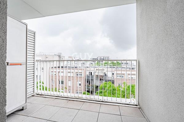 APPARTEMENT 3 PIECES AVEC BALCON ET PARKING