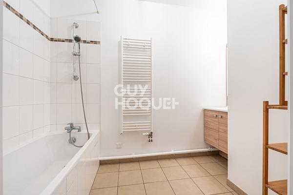 APPARTEMENT 3 PIECES AVEC BALCON ET PARKING