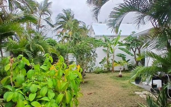 Maison à vendre    5 pièces • 185 m2 L'Étang-Salé