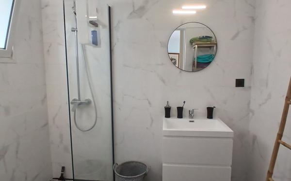 Maison à vendre    5 pièces • 185 m2 L'Étang-Salé