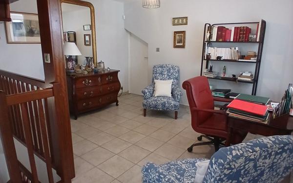 Maison à vendre    5 pièces • 185 m2 L'Étang-Salé