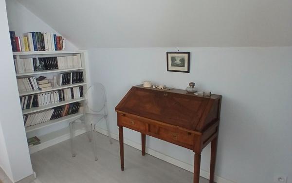 Maison à vendre    5 pièces • 185 m2 L'Étang-Salé