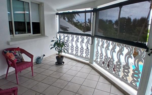 Maison à vendre    5 pièces • 185 m2 L'Étang-Salé