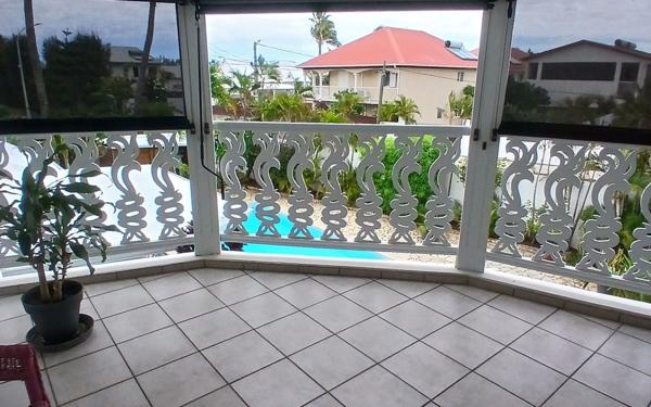 Maison à vendre    5 pièces • 185 m2 L'Étang-Salé