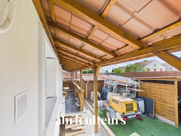 Maison avec dépendances habitables en vente à Bezons (95870)
