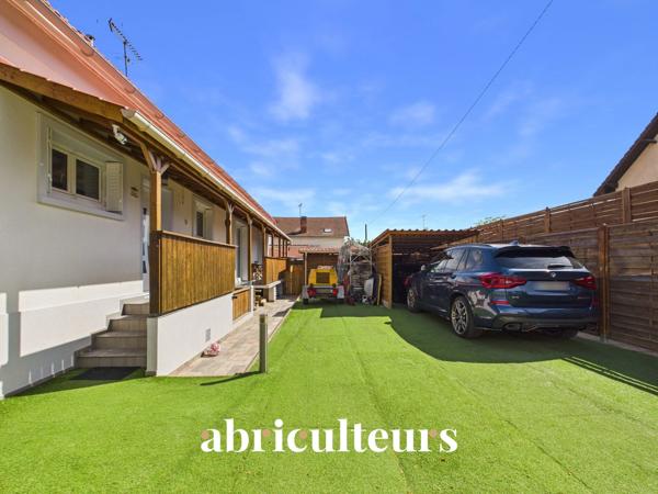 Maison avec dépendances habitables en vente à Bezons (95870)