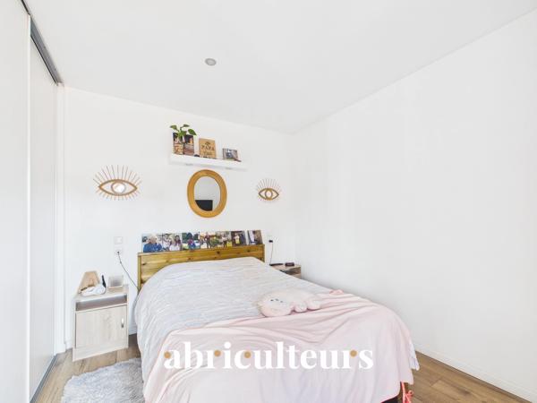 Maison avec dépendances habitables en vente à Bezons (95870)