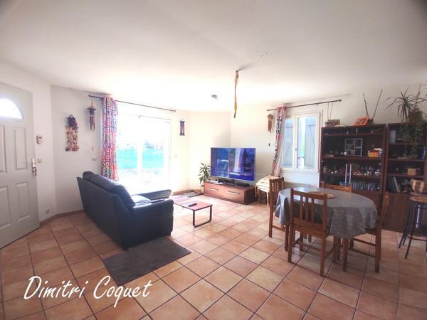 Maison 4 pièces de plain pied avec garage