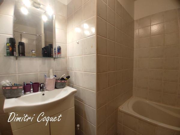 Maison 4 pièces de plain pied avec garage