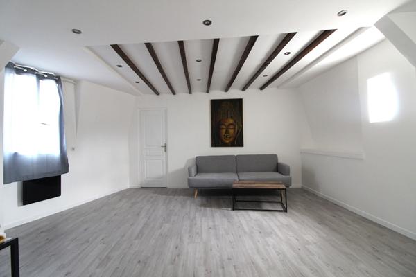 Immeuble Montrichard 6 pièce(s) 125.87 m2