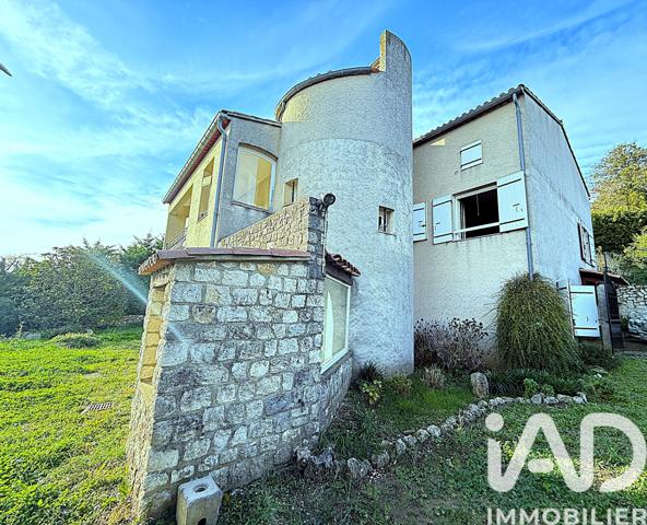 Maison à vendre 10 pièces 240 m² La Garde-Adhémar