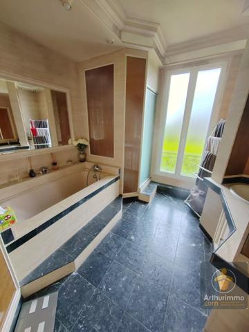 Vente                                                      Maison
                        
                     7 pièces                      125 m2                     à Chelles