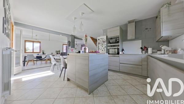 Maison à vendre 5 pièces 160 m² Hauts de Bienne