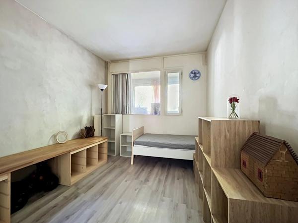 Vente                                                      Appartement
                        
                     3 pièces                      71 m2                     à Boissy-Saint-Léger