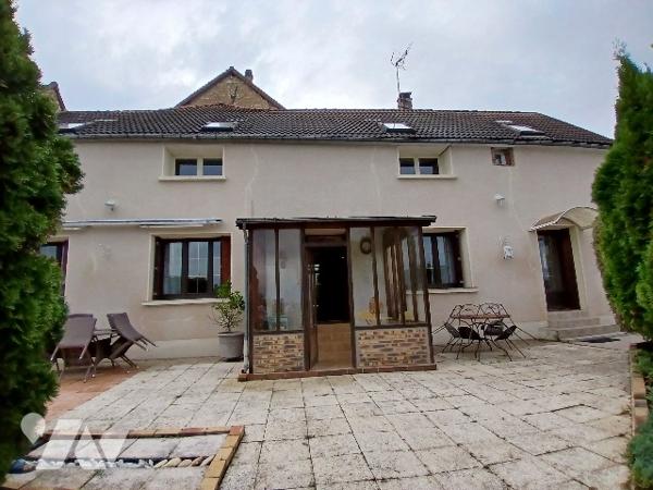 UNE MAISON D'HABITATION