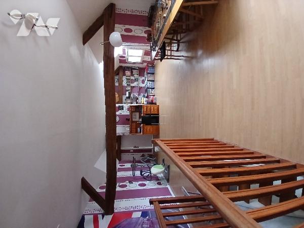 UNE MAISON D'HABITATION