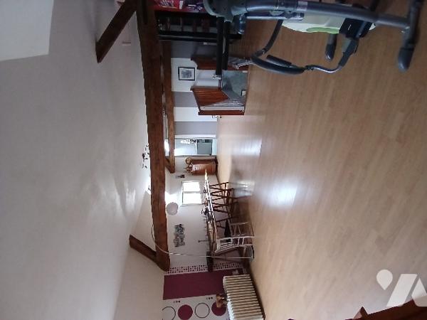 UNE MAISON D'HABITATION