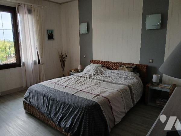 UNE MAISON D'HABITATION