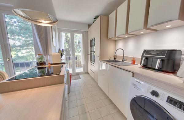 Appartement Nogent Sur Marne 4 pièce(s) 85.10 m2