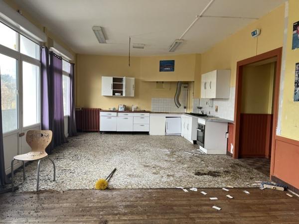 Immeuble à vendre |  Liginiac |  640 m²