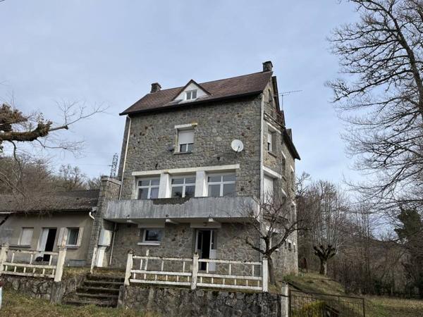 Immeuble à vendre |  Liginiac |  640 m²