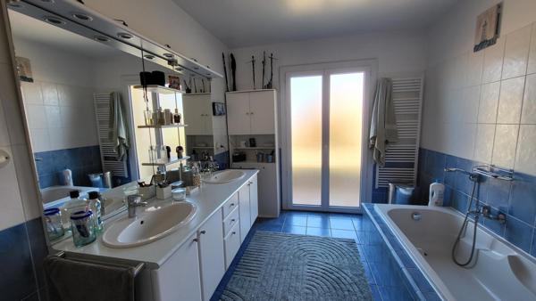 Spacieuse maison avec jardin et garage