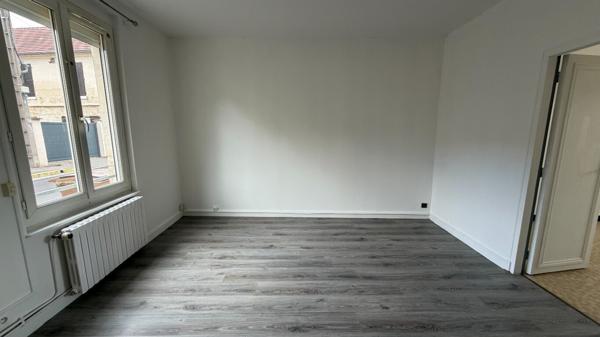 APPARTEMENT SEJOUR + DEUX CHAMBRES