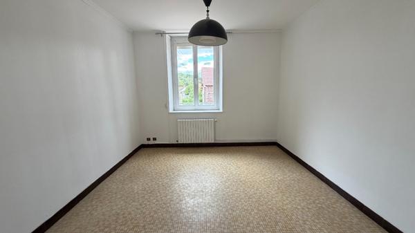 APPARTEMENT SEJOUR + DEUX CHAMBRES