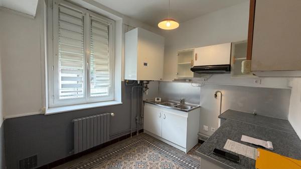 APPARTEMENT SEJOUR + DEUX CHAMBRES