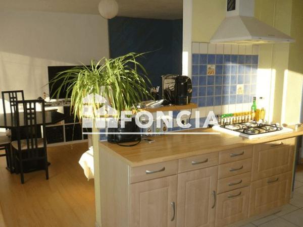 Location Appartement 2 pièces 48.1 m² - 21 IMPASSE ST JEAN Laval 53000