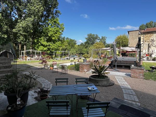 Propriété en bord de rivière avec potentiel touristique – Saint-Junien