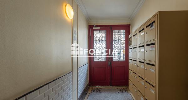 À vendre Studio 25.95 m² - Paris 75019