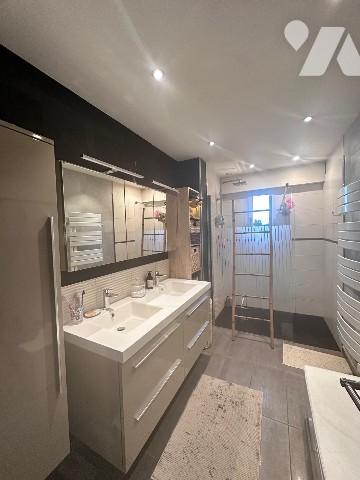 Maison familiale 120 m² , 4 chambres, calme, jardin de 625m², aucun travaux, proches des commodités.