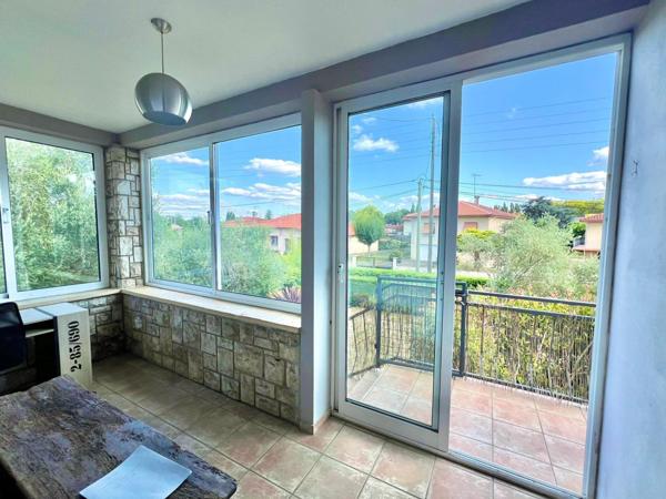 VILLA TRADITIONNELLE RENOVEE SUR 2 NIVEAUX AVEC PISCINE