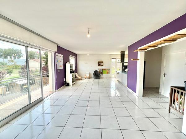 VILLA TRADITIONNELLE RENOVEE SUR 2 NIVEAUX AVEC PISCINE