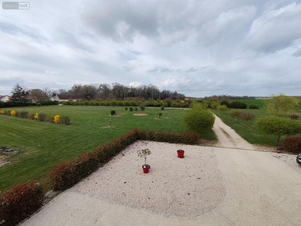 Maison à vendre à Saint-Hilaire-sur-Yerre dans l'Eure-et-Loir (28220), ref : JS/964