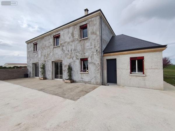 Maison à vendre à Saint-Hilaire-sur-Yerre dans l'Eure-et-Loir (28220), ref : JS/964