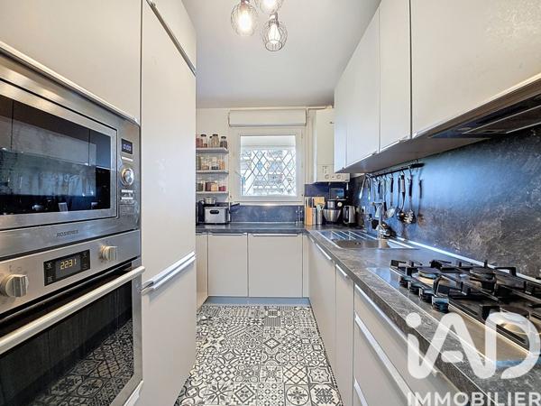 Appartement à vendre 3 pièces 62 m² Suresnes