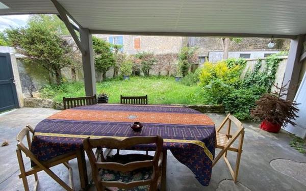 Maison à vendre    9 pièces • 235,61 m2 Saujon