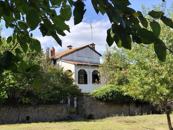 POTELIERES - MAISON EN PIERRE DE 155 M2 - TERRAIN DE 540 M2 - 189 000 