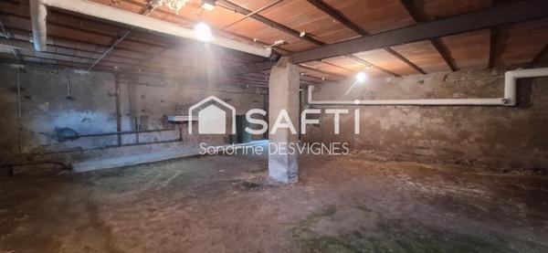 Maison 3 chambres, garage, dépendance et terrain