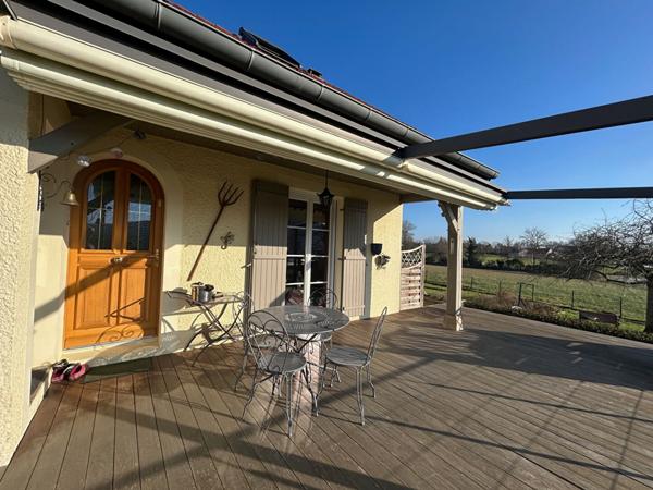 RAVISSANTE MAISON EN VIAGER 7 PIECES 134 m²