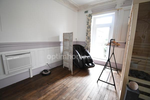 RARE OPPORTUNITÉ IMMOBILIÈRE À LONGUYON – ENSEMBLE DE 1 400 m² SUR PARC ARBORÉ DE 27 ARES ENVIRON