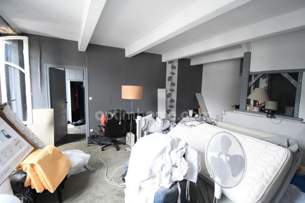 RARE OPPORTUNITÉ IMMOBILIÈRE À LONGUYON – ENSEMBLE DE 1 400 m² SUR PARC ARBORÉ DE 27 ARES ENVIRON