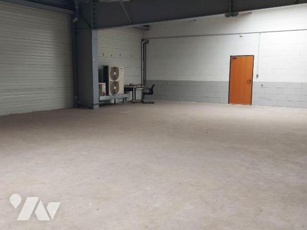 À VENDRE  TINTENIAC (35190) BÂTIMENT INDUSTRIEL-ENTREPÔT & BUREAUX

Situé dans un secteur str...
