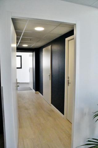 Bureau 7 pièces - 240 m²